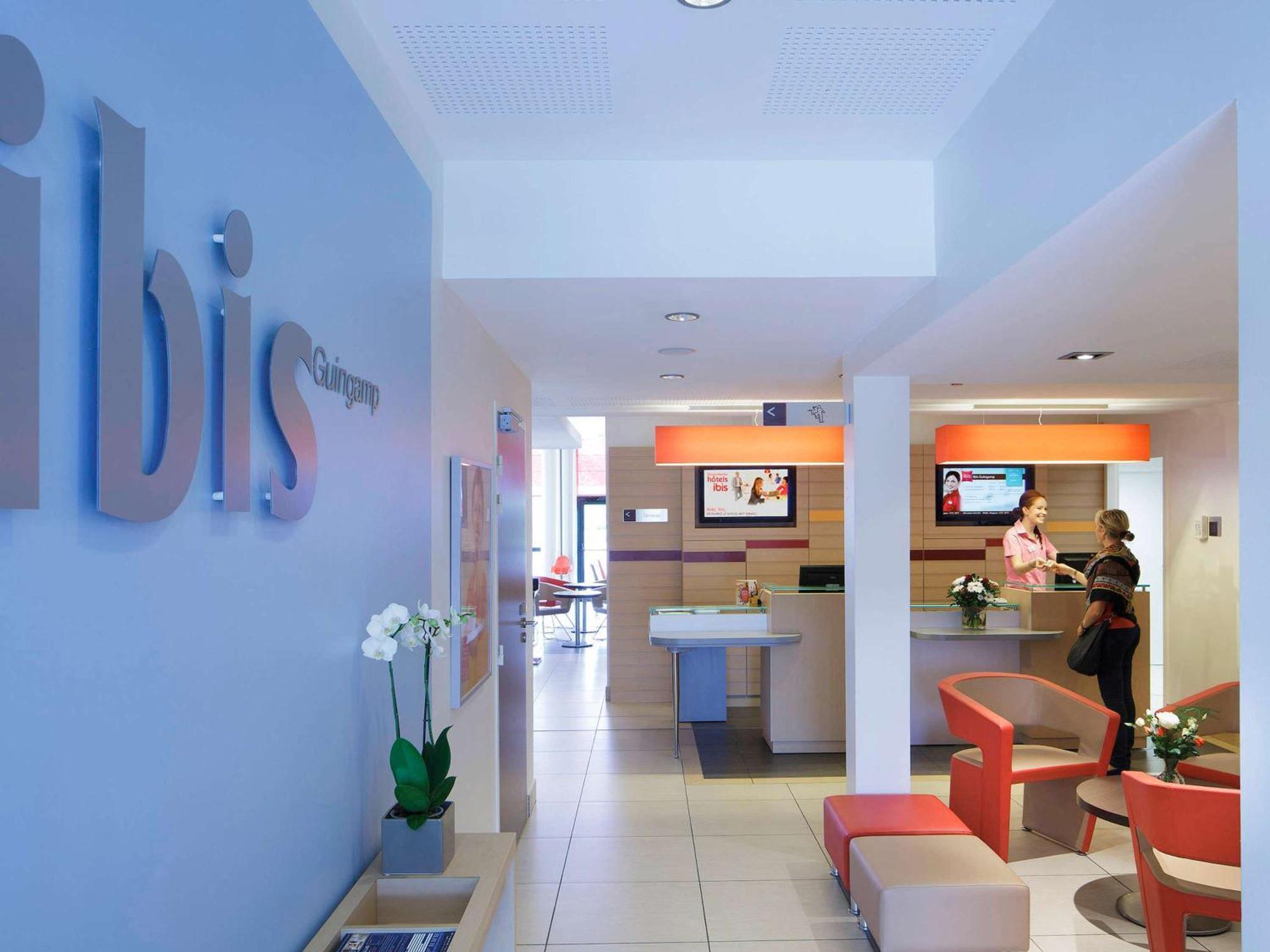 Hotel Ibis Guingamp Coeur De Bretagne Ploumagoar Eksteriør bilde